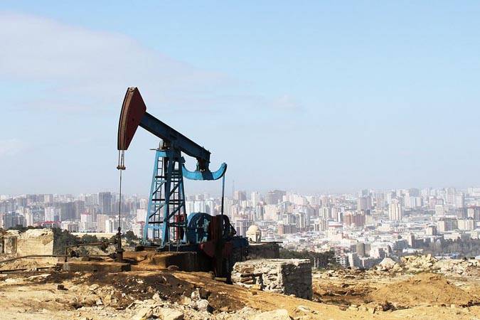 Цена нефти Brent впервые с 13 декабря превысила 62 USD за баррель Цена нефти Brent впервые с 13 декабря превысила 62 USD за баррель