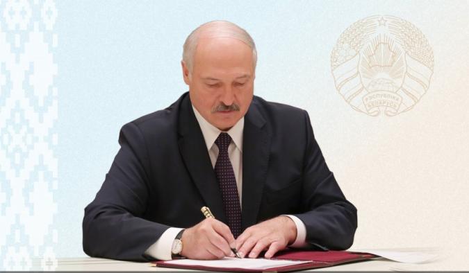 Подписан Закон "Об изменении кодексов по вопросам административной ответственности"