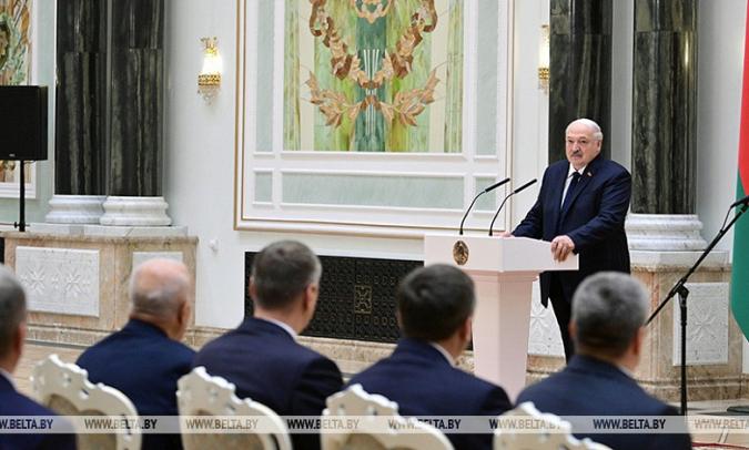 Лукашенко: хороших сельхозпроизводителей нужно поддерживать независимо от формы собственности