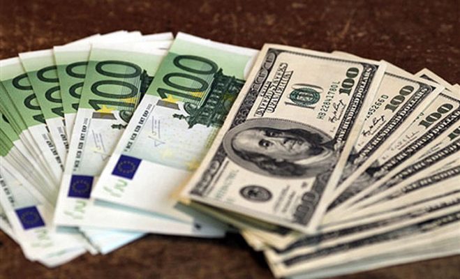 Открытие торгов на БВФБ 11 июня: доллар и евро покраснели, российский рубль растет Открытие торгов на БВФБ 11 июня: доллар и евро покраснели, российский рубль растет
